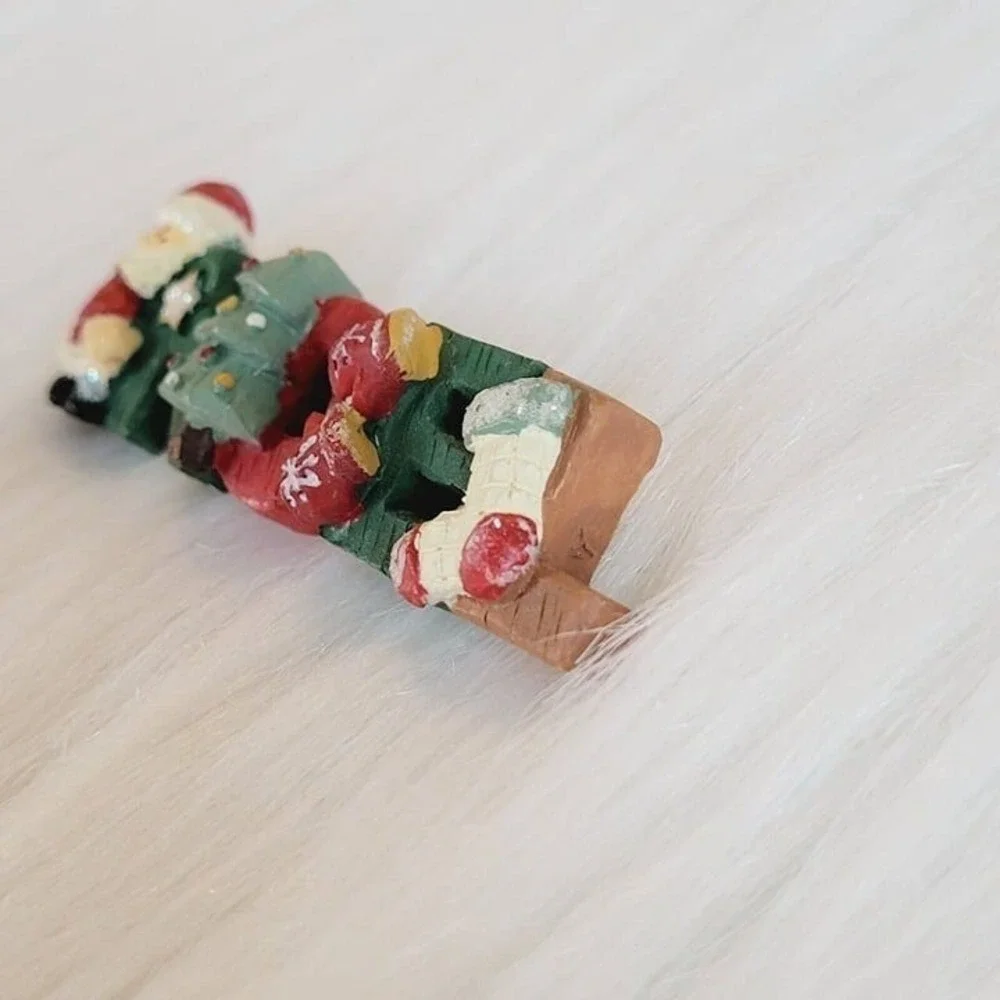 Vintage Noel Santa Claus Christmas Tree Stocking Brooch Pin 2.75